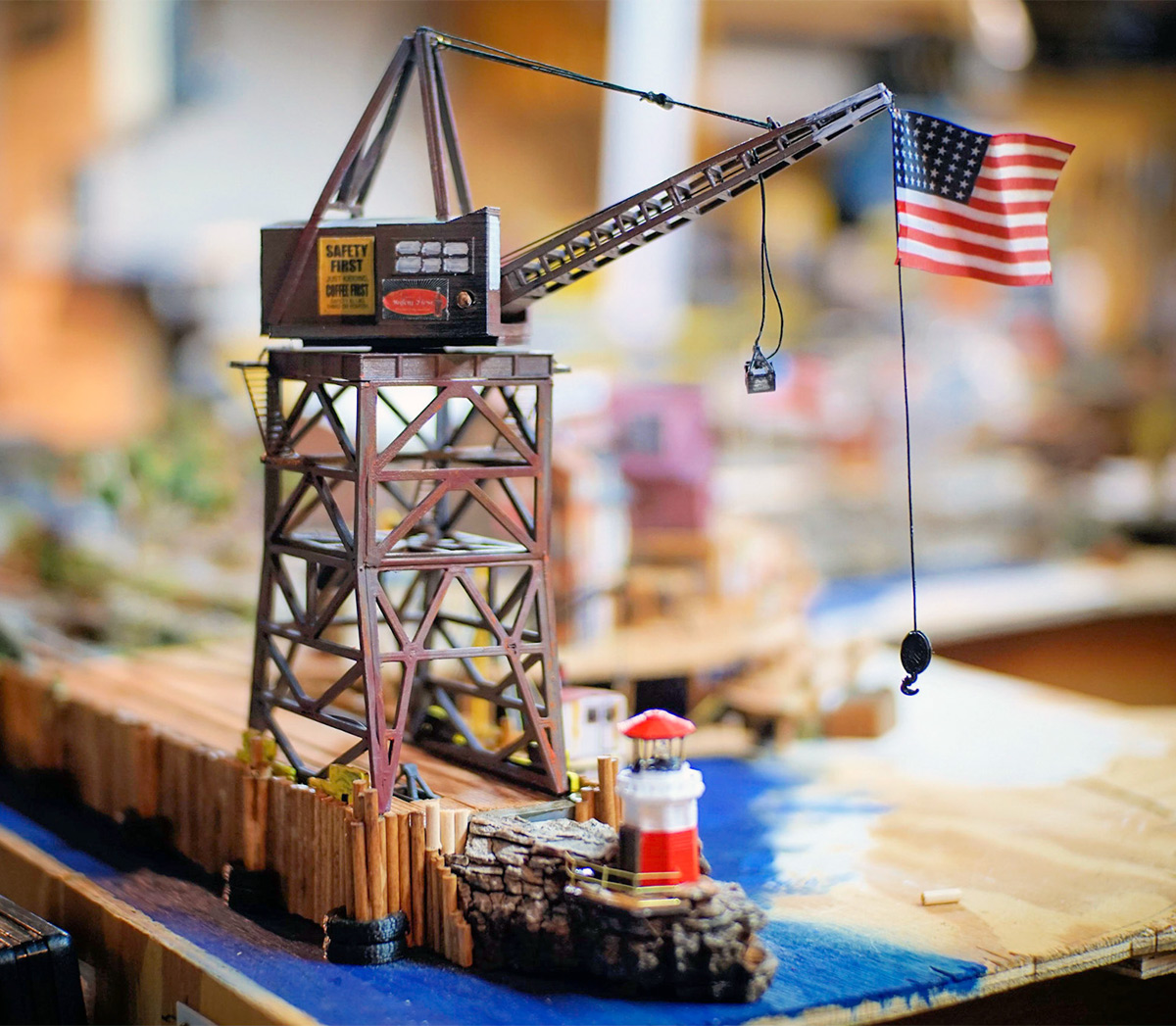 N Scale Scratch Built<em> Dock Crane</em> using 3D printed parts by Ted Witt